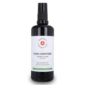 Hand spray met 80 procent alcohol en essentiele olien Clove - Frankincense 100ml